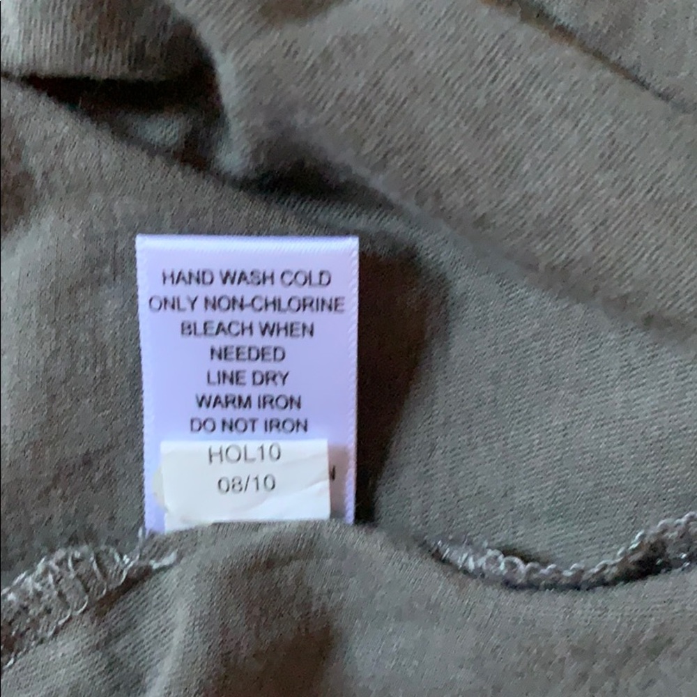 Banana Republic- Long Sleeve Tee - Picture 6 of 6